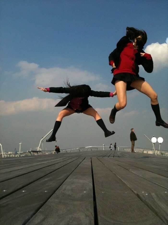 The erotic image of the schoolgirl who plays with friends is cute wwwww 6th image