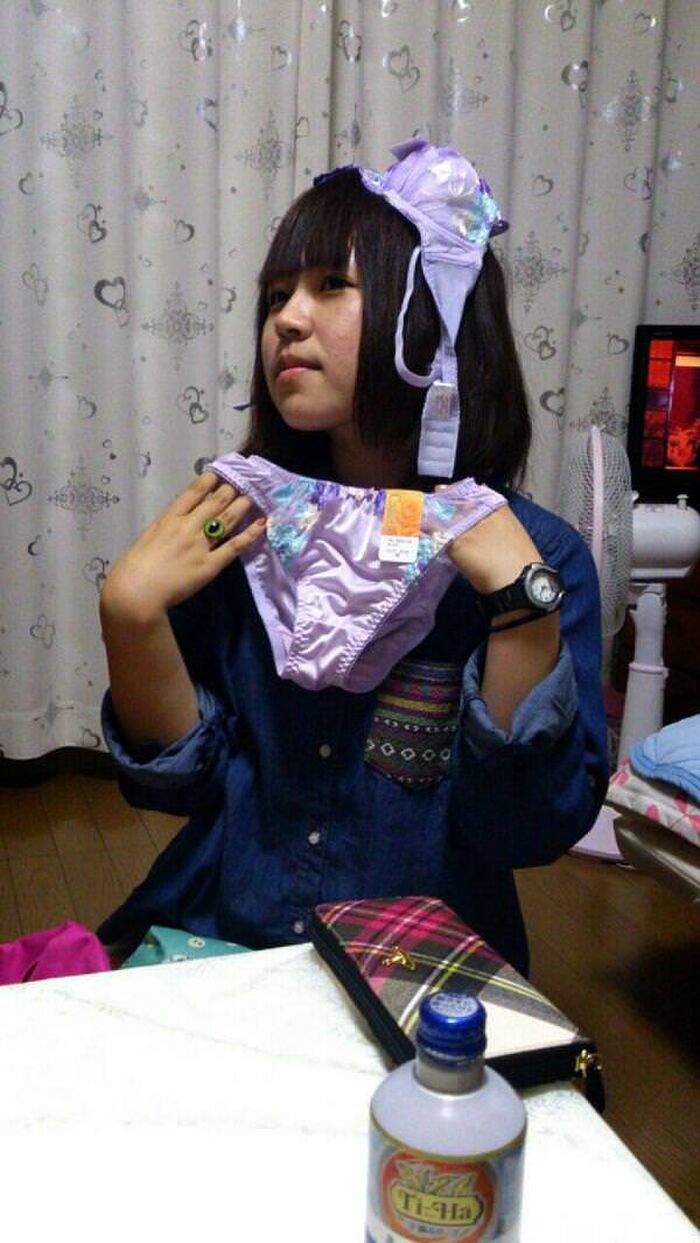 Closely adhered to the daily scenery of a playful schoolgirl wwww 10th image