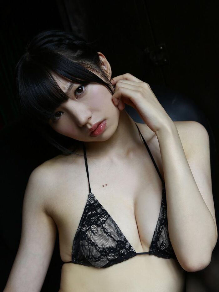 Yuna Shirakawa erotic image bikini image of a child-faced beautiful girl Gradle with cute big eyes 15th image