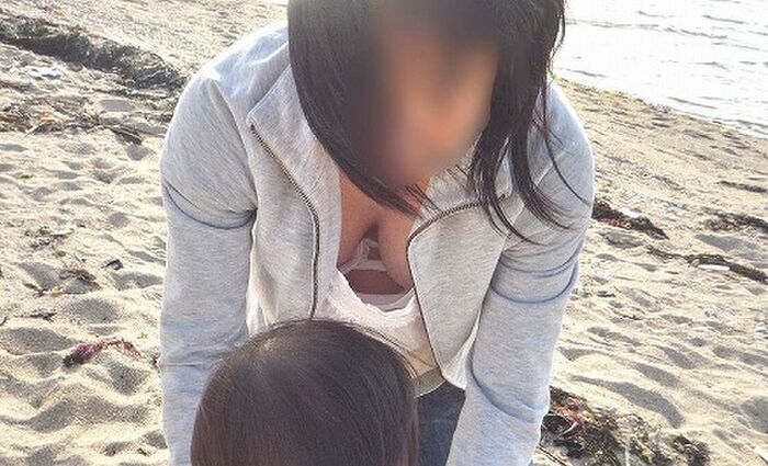 A new wife with children realizes the wonders of hidden shots with panties and bras [24 photos] 10th image