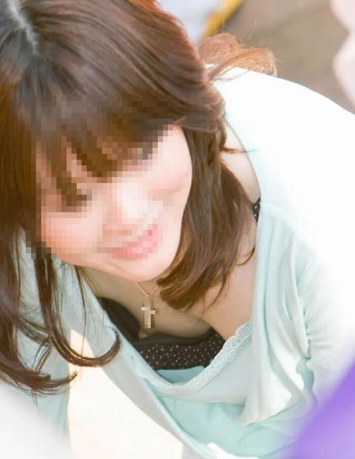 【Porori Happening Image】 This is not to be missed! Amateur women who can see even street corner nipples that you do not want to miss w 17th image