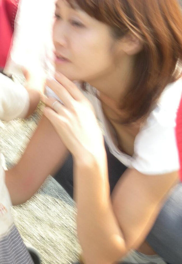 【Porori Happening Image】 This is not to be missed! Amateur women who can see even street corner nipples that you do not want to miss w 6th image