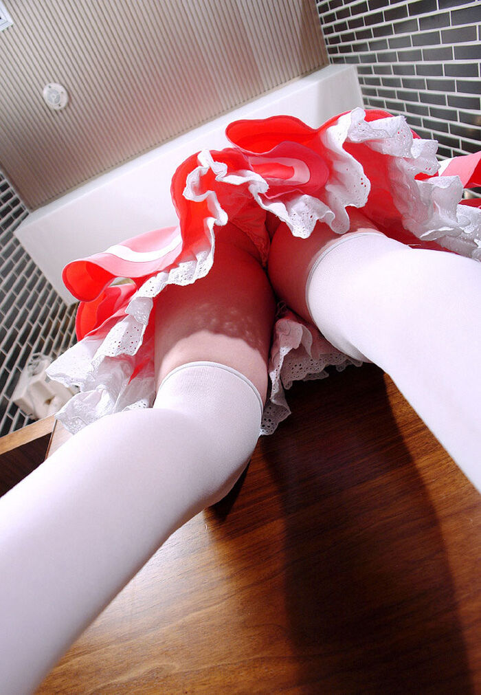 The image that a beautiful woman was taken from a low angle is hot! [46 sheets] 23th image