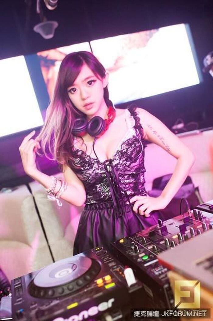 DJ LEA FAYE Rai-a-yee (33P) 29th image