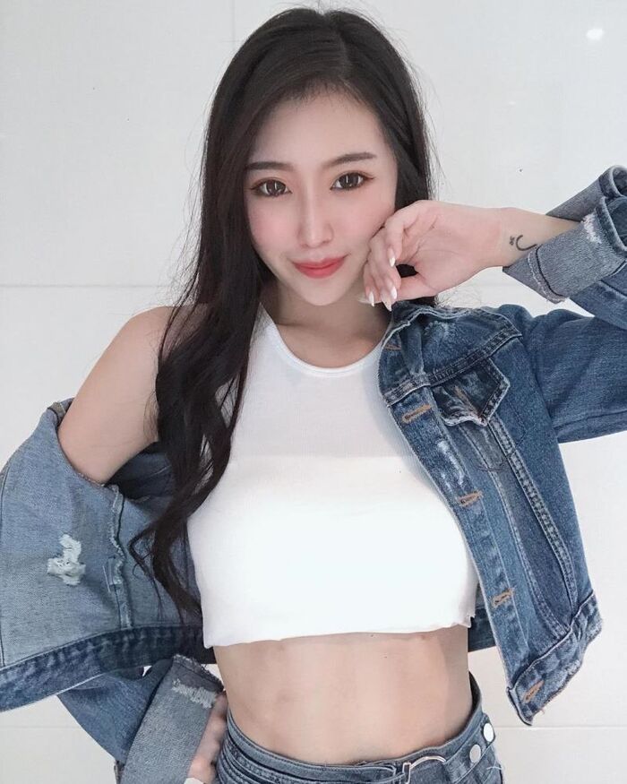 'Kisen Gorishi' Body Material Taiko! Beautiful breasts narrow waist return 'Super hard horse line', front convex back under uniform Easy to be easy to yuna (22P) 7th image