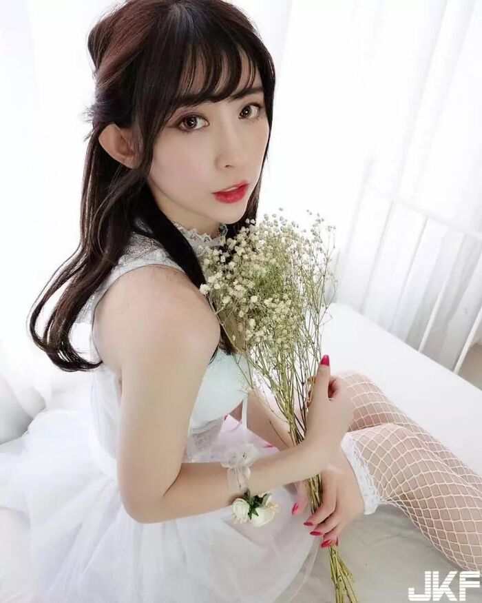 長髮壞壞女孩 黛比兒 脾氣一兇甚麼都看光了 7th image