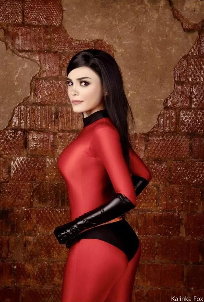 Kalinka Fox - Violet Parr 4th image