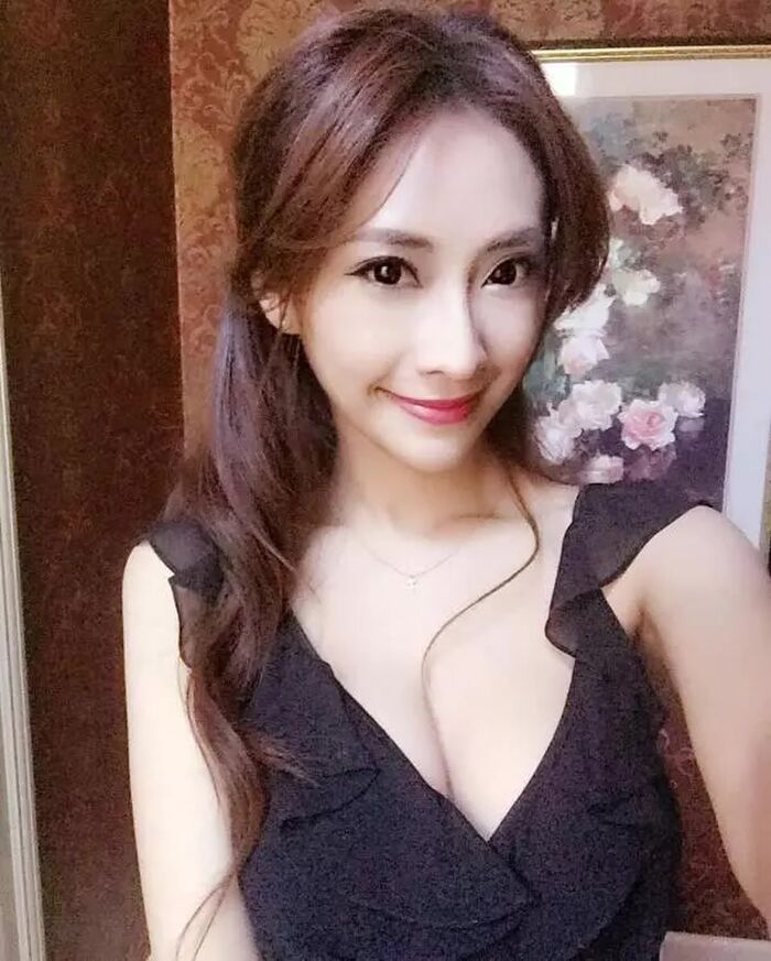 Extreme Sister - Carina Lee 19th image