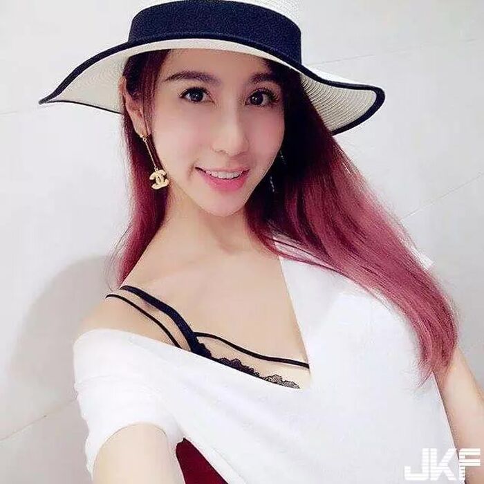 Ki-so Woman Lulu Huang Clothes Under the Bottom Of The Human Chest!? ........ 4th image