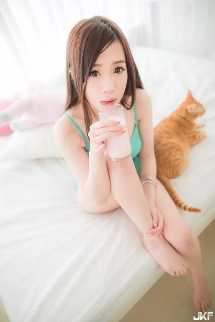 Who is the point of the curing huge breasts Koyakikichi 14th image