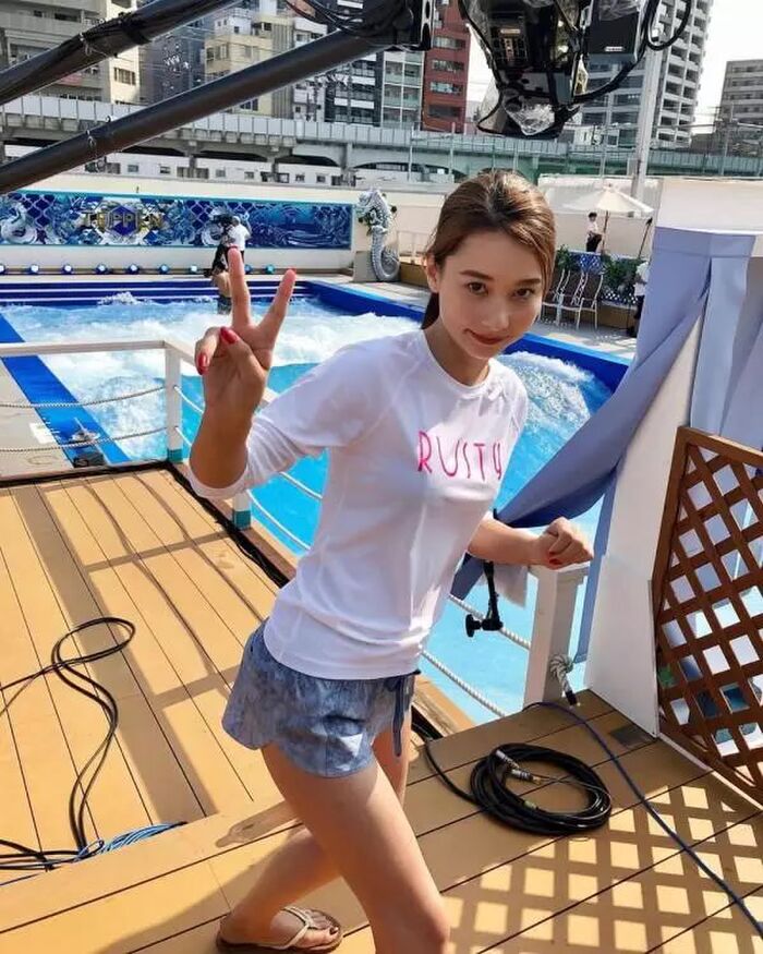 NiKi, 'No.1 Beautiful Girl in Teraha History' Model NiKi, Challenged Outdoor Exposure With Hand Bra Nudes in 2nd Shinshu www 7th image