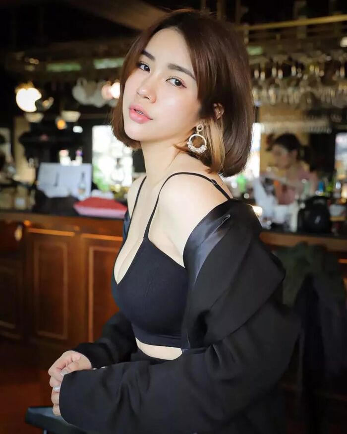 Bakubeni 'Yuki milk sister' Umai okaru clothing abduction super explosion (10P) 9th image