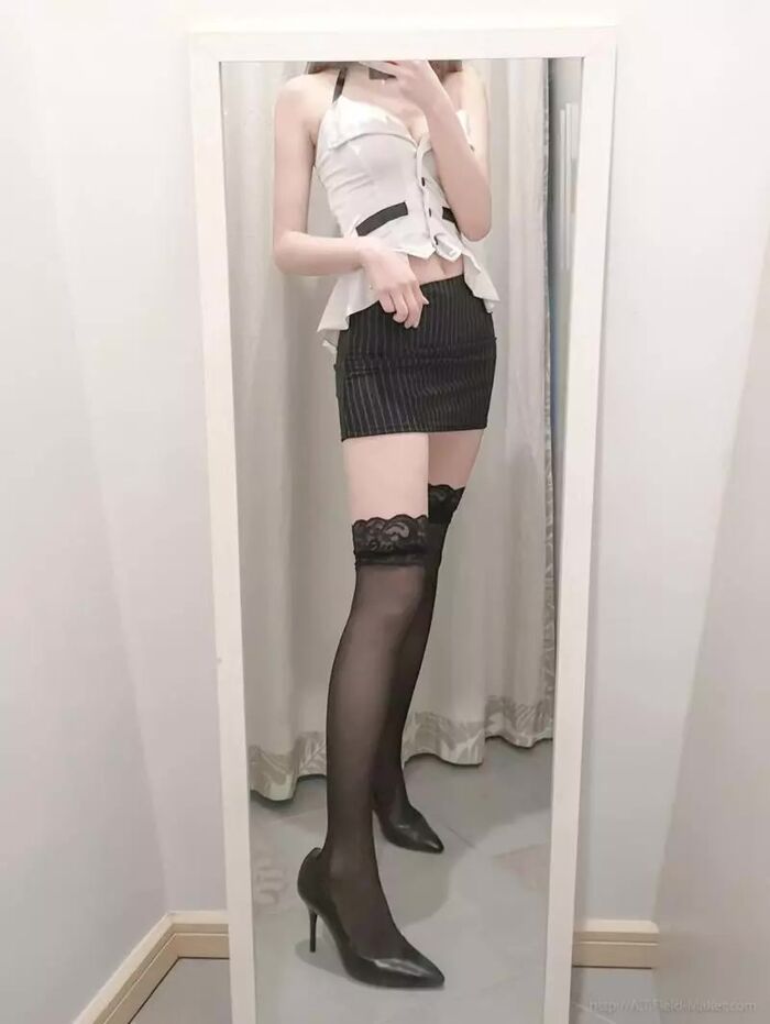 AtfMaker White Nun Tsubaki Buttocks Secretary (20P) 3th image