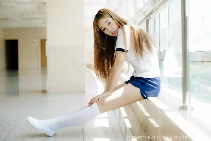 Goddess Wang Wang Ying Pure Exercise Wind Exposed Snow White Big Buttocks (50P) 38th image