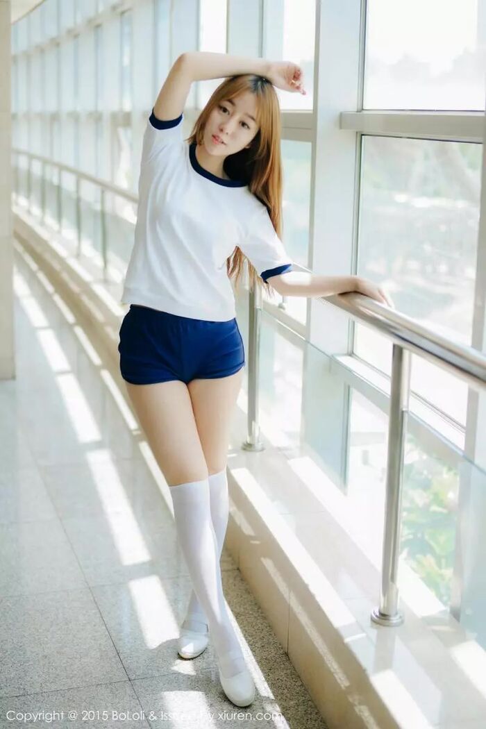 Goddess Wang Wang Ying Pure Exercise Wind Exposed Snow White Big Buttocks (50P) 4th image