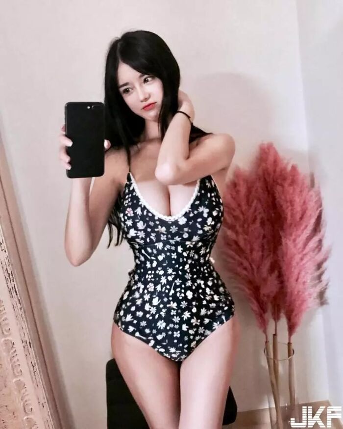 Kiguri Woman 'Fine Waist Huge Breasts' Kamigoto Kaigo Opening! 18th image