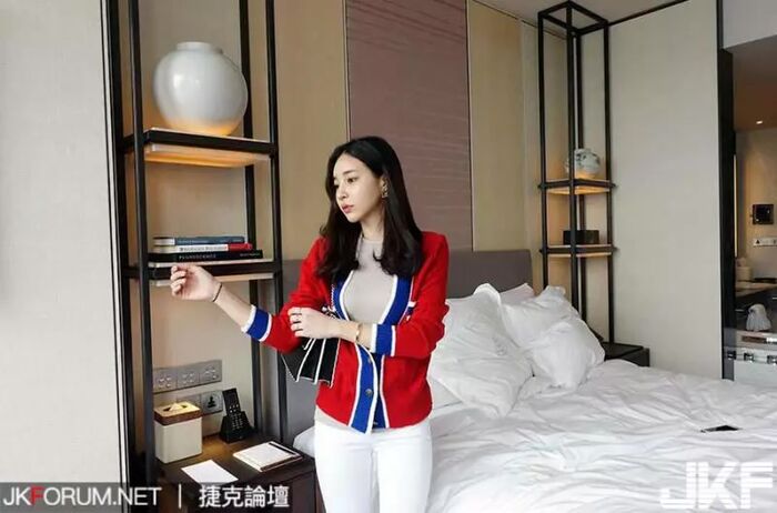 Beautiful Woman Kang Hye Yeon Pure white pasted buttocks and dews. 11th image